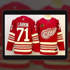Men's NHL Detroit Red Wings #71 Dylan Larkin 2025 Red 2nd Alternate Jersey